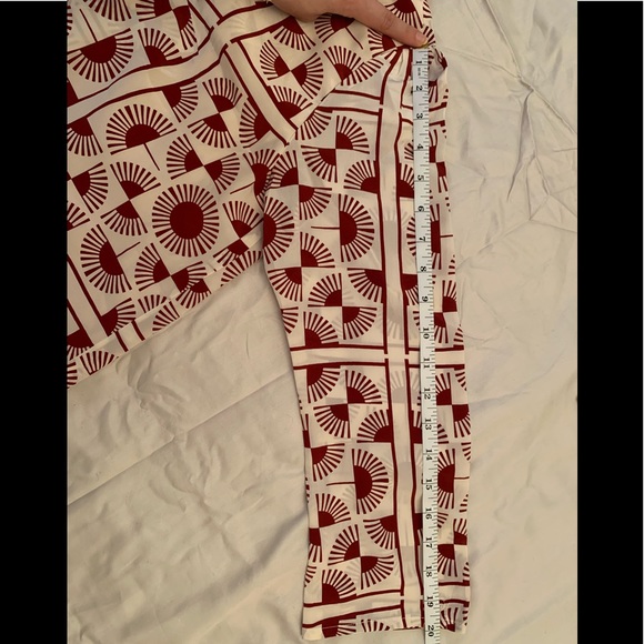 STONE COLD FOX Fan print top - Picture 5 of 9